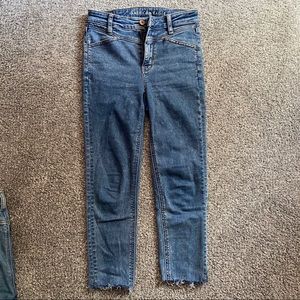 American Eagle Super Hi-Rise Jeans